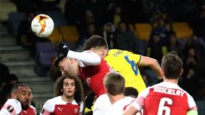 Aerial battle beten Arsenal and Borisov players
