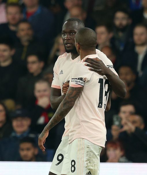 Lukaku ends goal drought in united win over Palace