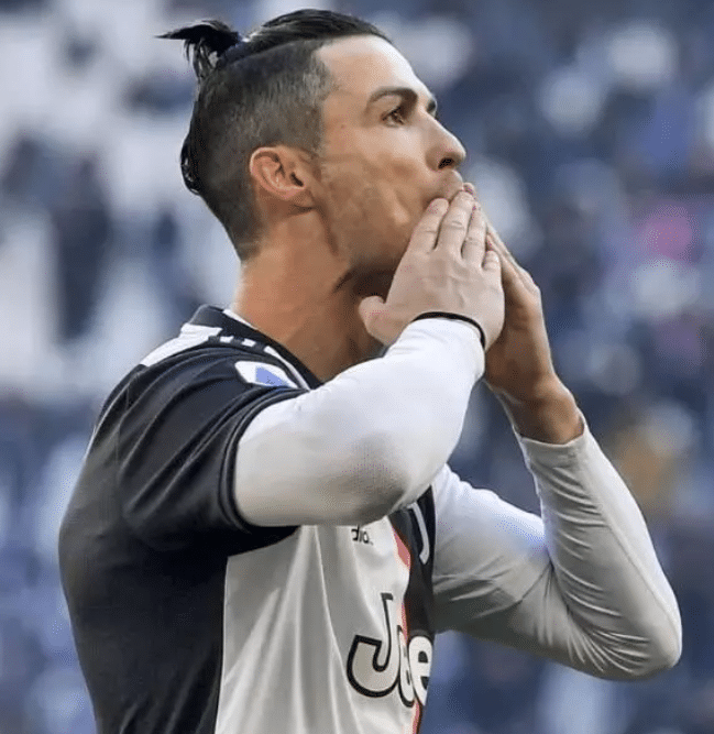 C.R7 Beats Messi In A New World Record.