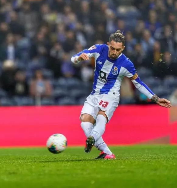 Chelsea Plans To Finalize Signing Of World-Class Left-Back Goal Machine.