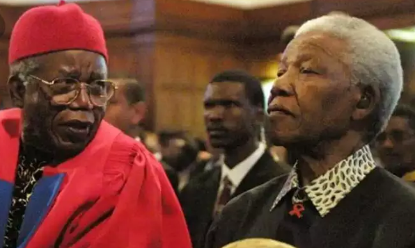 Chinua Achebe at Massachusetts university