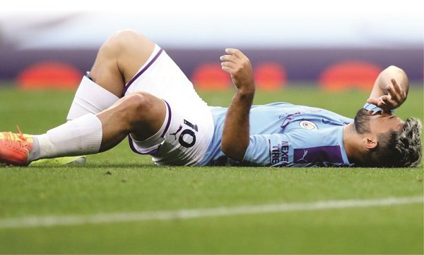 Aguero faces another lay-off with leg injury